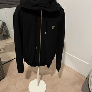 💯 Authentic Versace Greca Border Hoodie Mens size Medium